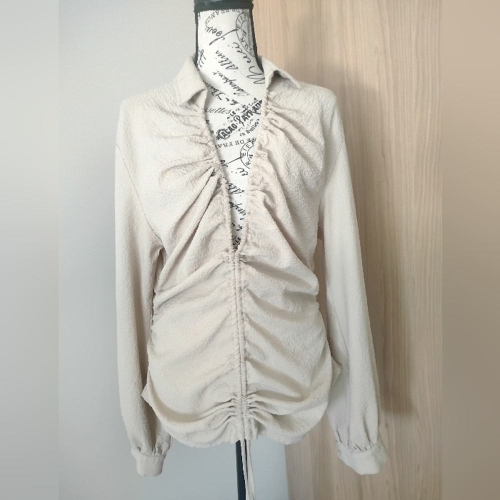 Cream Ruched Long Sleeve Top